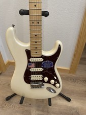 American Deluxe Stratocaster® HSS, Maple Fingerboard, Olympic Pearl 2013